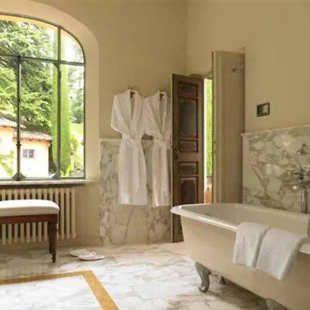 Villa Sleeps 16 Pool Air Con *